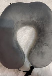 Nwot. Memory foam neck pillow.